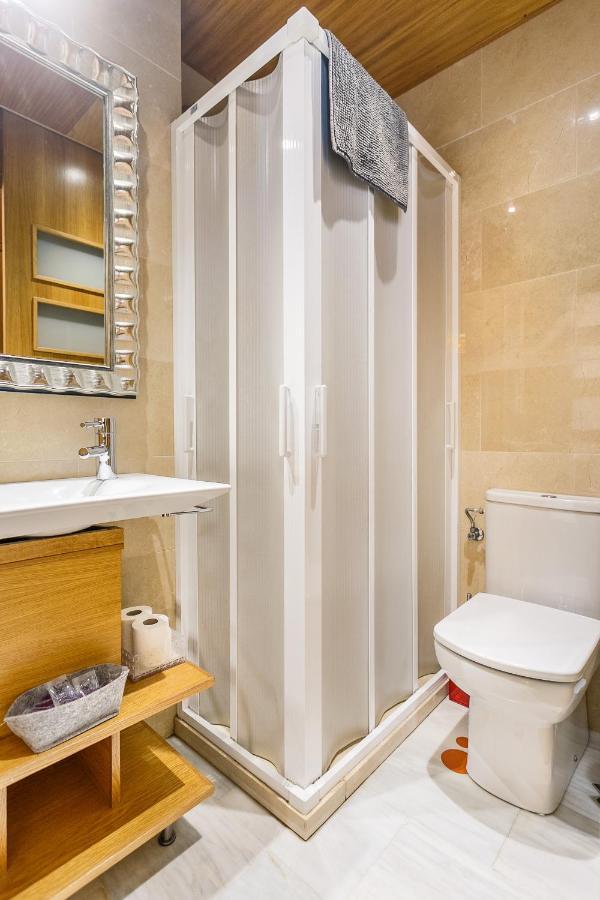 Apartamentos Catedral Sevilla Exteriör bild
