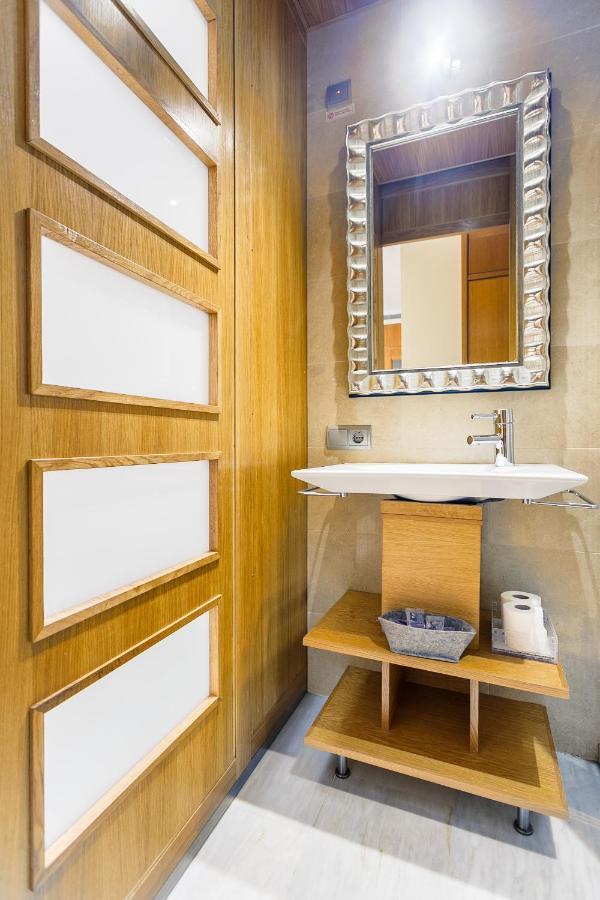 Apartamentos Catedral Sevilla Exteriör bild